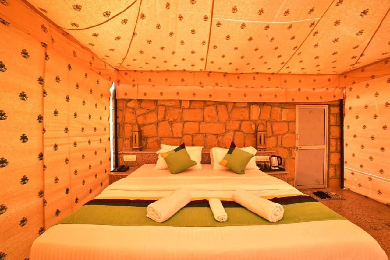 Golden Sandstone Hotel Desert Safari Camp Jaisalmer Exterior foto